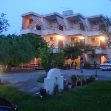 Apartments Skardoutsou Agiokampos  Dış mekan fotoğraf