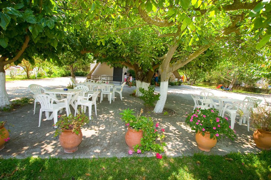 Apartments Skardoutsou Agiokampos  Dış mekan fotoğraf
