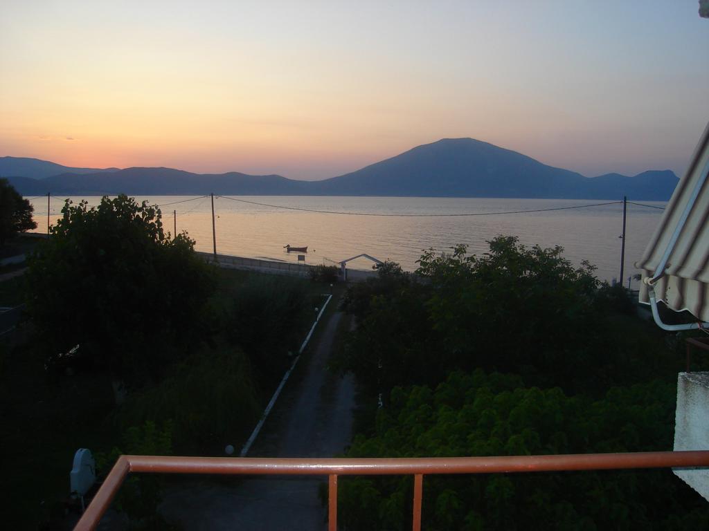 Apartments Skardoutsou Agiokampos  Dış mekan fotoğraf